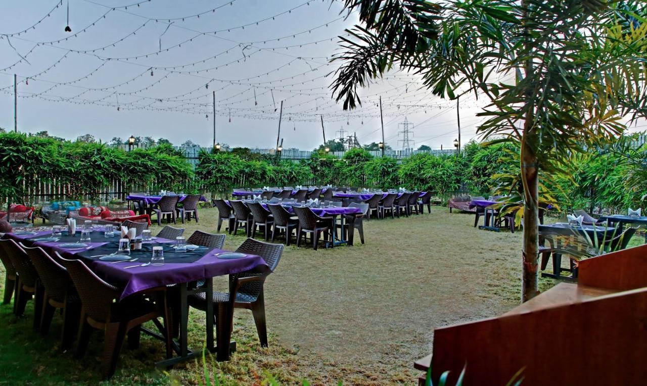 Treebo Trend Hotel Wildernest Zoological Park Nagpur Exterior photo